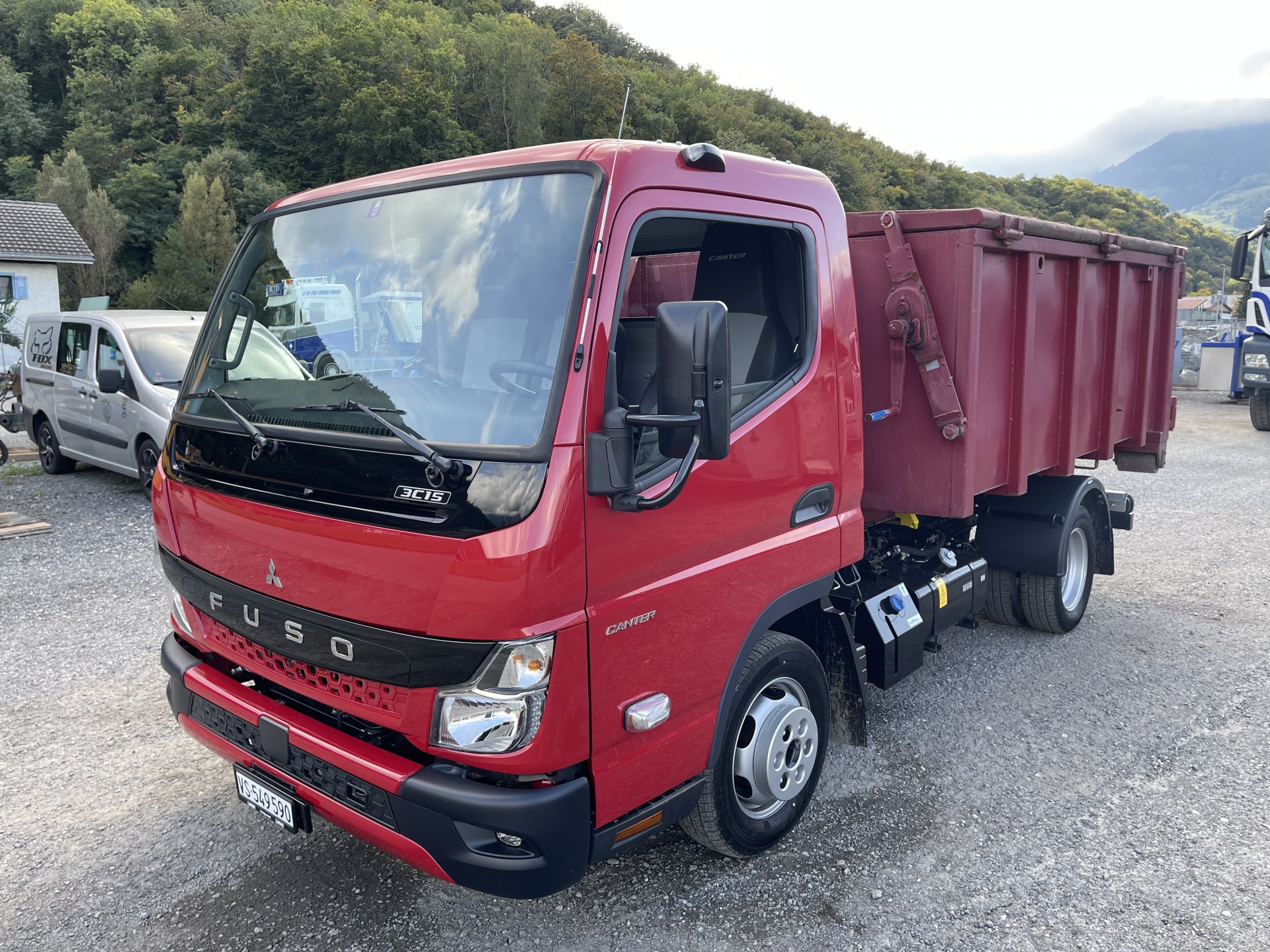 Camion avec bras de levage